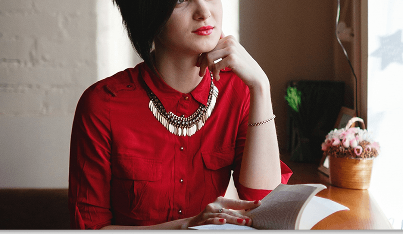 Read more about the article 7 Smart Ways to Keep Your Workspace Clutter-Free